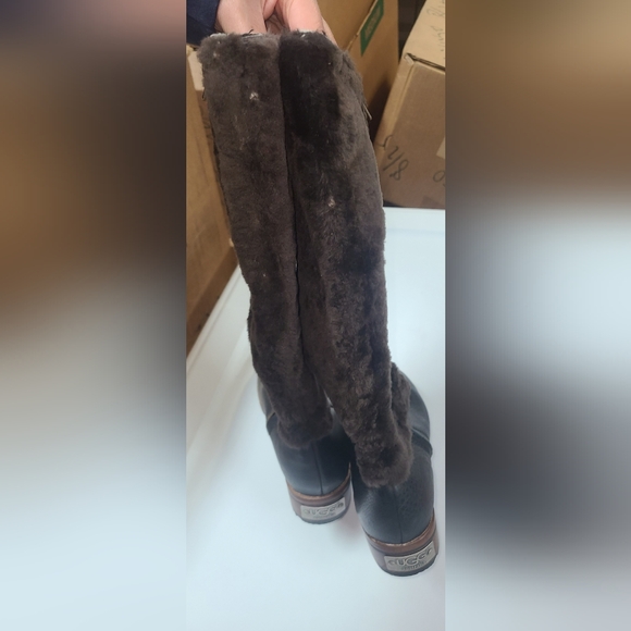 UGG Chrytie Brown Black Leather Fur  Riding Boots 7 - Picture 4 of 11